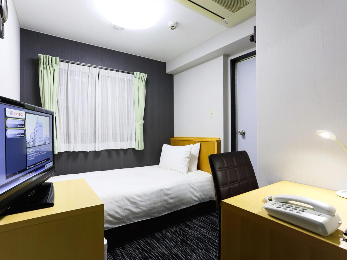 Business Hotel Sunpalace Токио Екстериор снимка