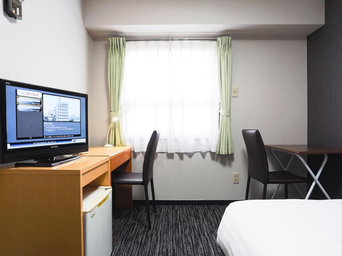 Business Hotel Sunpalace Токио Екстериор снимка
