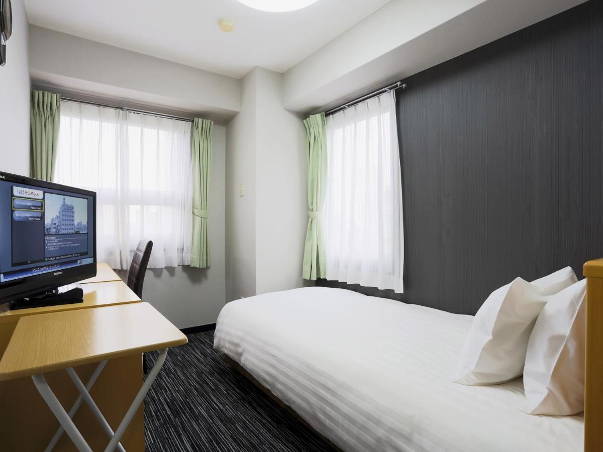 Business Hotel Sunpalace Токио Екстериор снимка